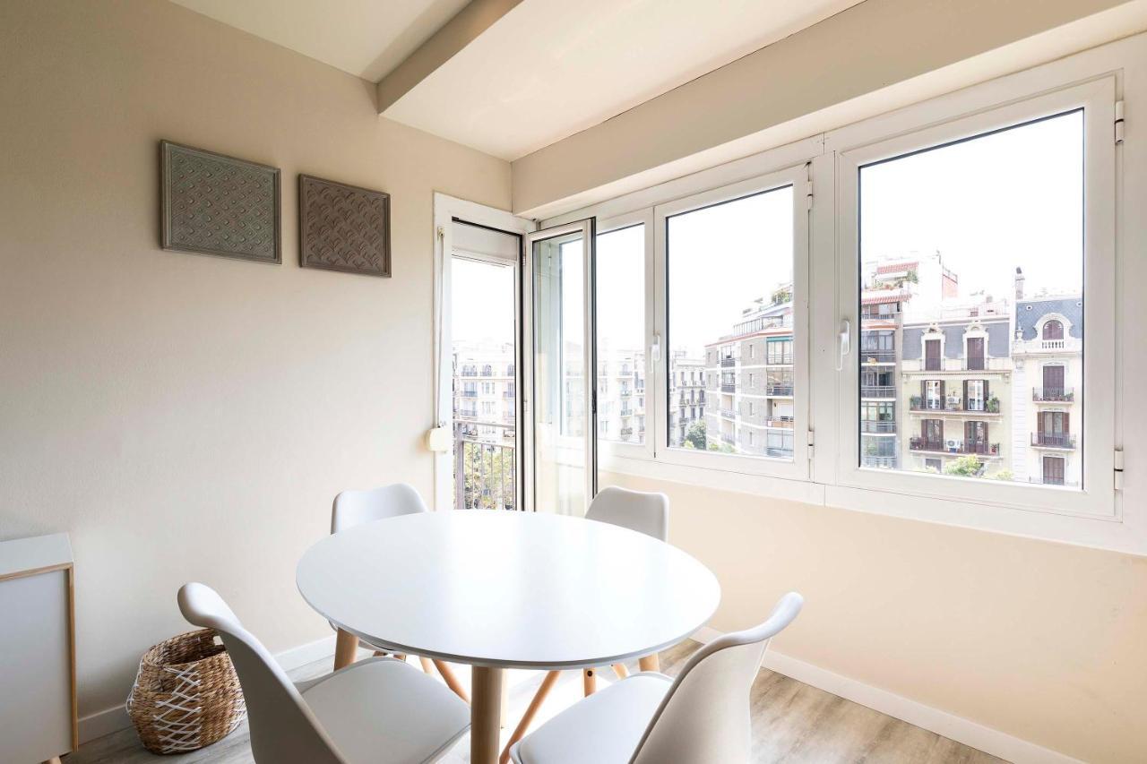 Chic Gran Via Apartment Барселона Экстерьер фото
