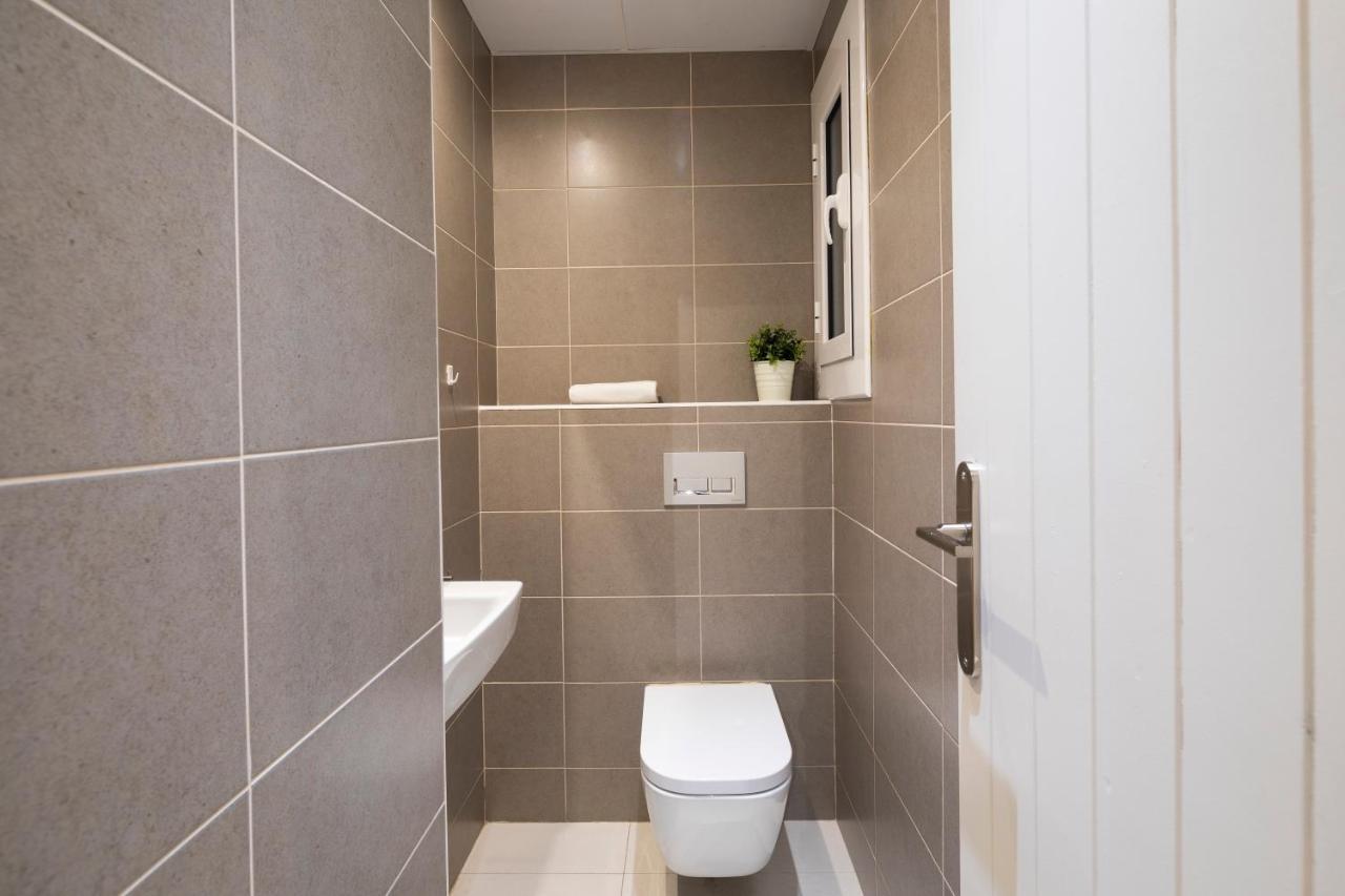 Chic Gran Via Apartment Барселона Экстерьер фото