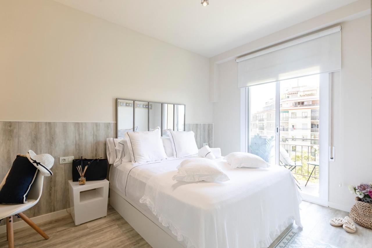 Chic Gran Via Apartment Барселона Экстерьер фото